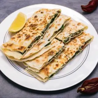 Pita iz Tiganja sa Patlidžanom