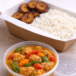 Rice and Chicken curry sauce