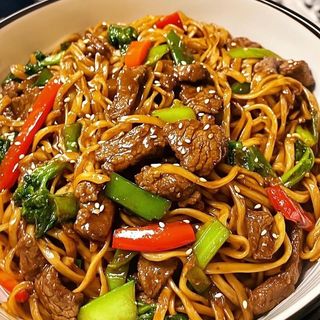 Ridos special beef noodles 