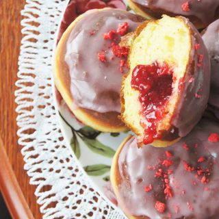 klasyczne pączki z dżemem owocowym (szt)