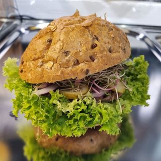 Kanapka z tuńczykiem