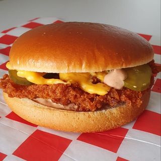 Chicken Hot Chili Cheese Burger