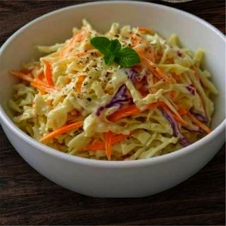 Sałatka coleslaw