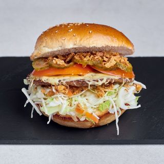 Smak PRL-u Cheeseburger