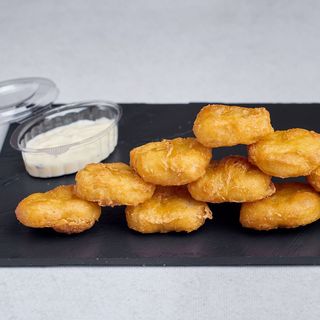 Nuggetsy z kurczaka 10 szt + sos