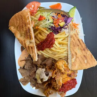 Talerz z kebabem mega frytki + mięso