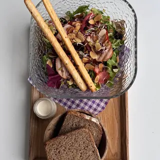 Sałatka Z Grillowanym Kurczakiem
