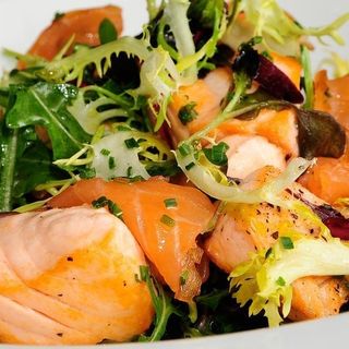 Salada Salmão Fumado