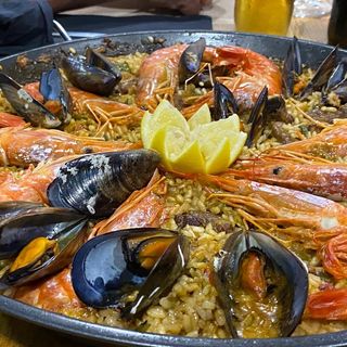 Paella de Marisco (2/3 pessoas)