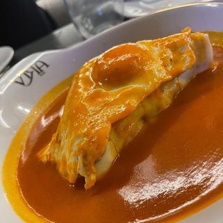 Francesinha Especial Lombo