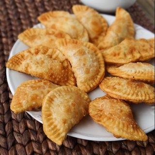 Pastel de camarão pequeno 