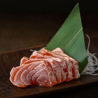 Sashimi de Salmão Braseado