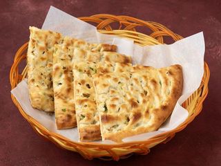 Garlic naan