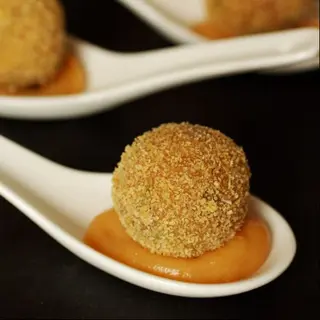 Croquetes de Alheira com Mostarda de Mel