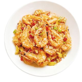 23. Camarão com sal e pimenta 