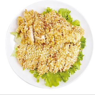 47. Filé de frango frito com amêndoas