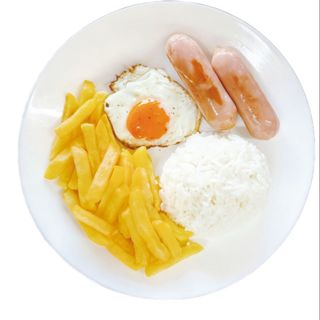 65. Salsichas churrasco, ovo frito, arroz e batatas fritas