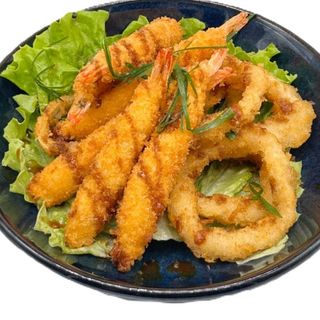 Gambas panado com anéis de lula