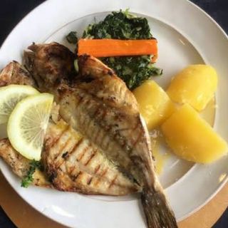 Dourada ou Robalo Grelhado