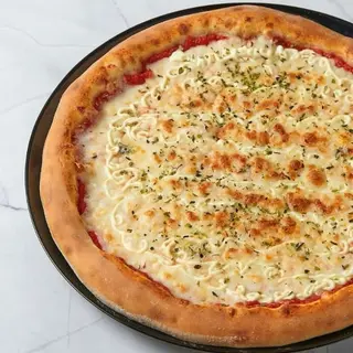 Pizza 4 Queijos 