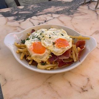 Ovos Rotos Com Presunto