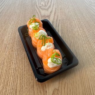 Gunkans de Salmão Philadelphia