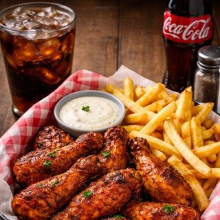 Asas de Frango + Acompanhamento + Bebida + Salada