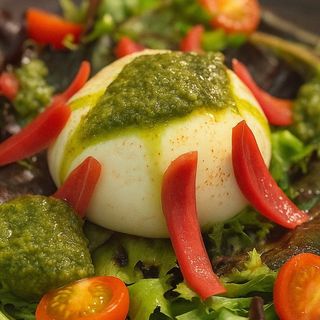 Salada Burrata Com Pesto