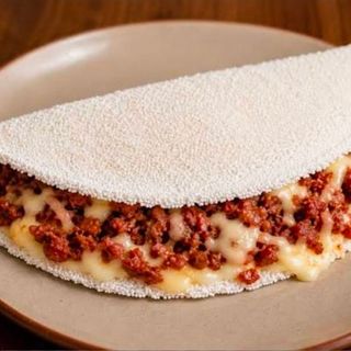 Tapioca de Carne Com Queijo