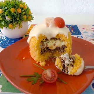 Cuscuz de Carne moída e Catupiry