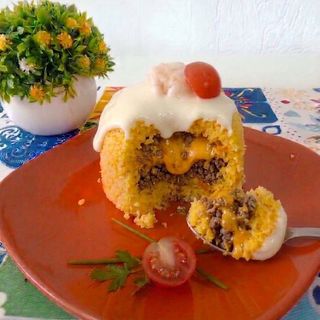 Cuscuz de Carne moída e Cheddar