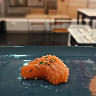 Sashimi de Salmão Braseado (4 un.)