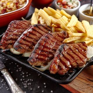 Carne Mista na Chapa com Batata Frita