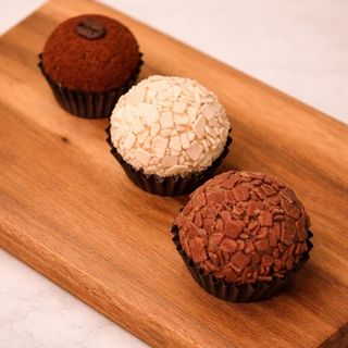Combo Brigadeiros 3 Unidades - Escolha O Seu Sabor