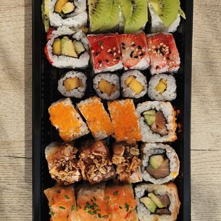 L01 Uramaki rolo