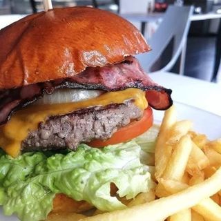 Hambúrguer Angus Clássico 