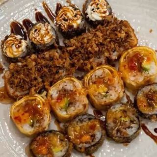 611.Sushi Frito (16 peças)