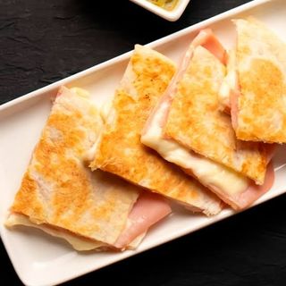 Tapioca Queijo e Fiambre