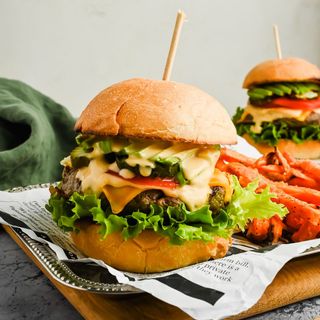 Hambúrguer Califórnia