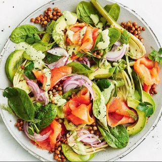 S38. Salada de Salmão