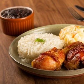 Frango Assado com Maionese de Legumes