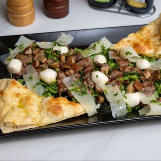 Salată cu mușchiuleț de vită