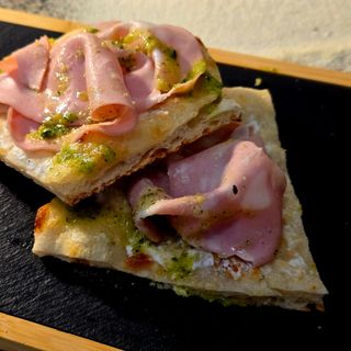 Pizza Mortazza