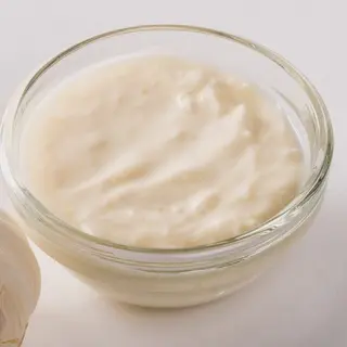 Mujdei de usturoi