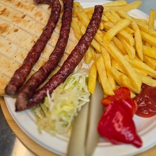 Cârnați Picanți De Porc La Bucată