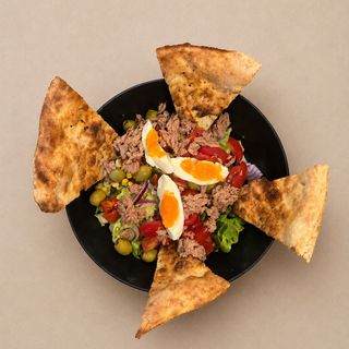 Salata Ton