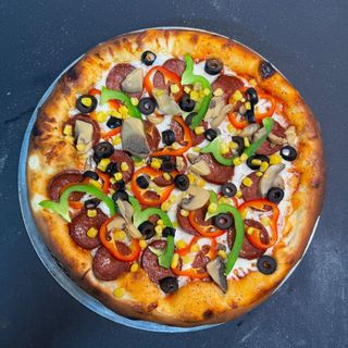 TROPIZZA CU SUCUK TURCESC 30 CM