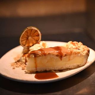 Tort Mere cu Caramel și Înghețată