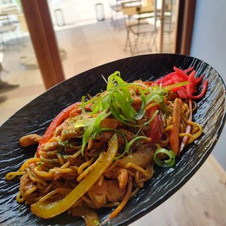 Yakisoba chicken