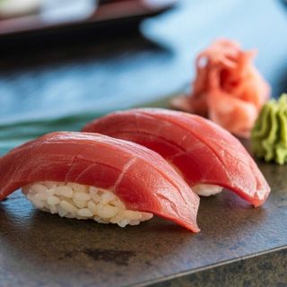 Maguro nigiri